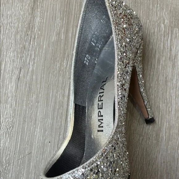 Silver Glitter Imperial Women's Shoes - Picture 2 of 5